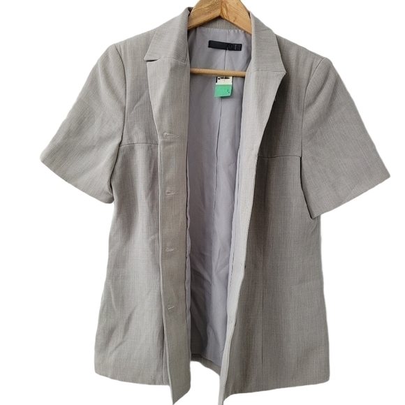 Grey Short Sleeve Women's  Blazer Shacket Jacket Size 8 - Picture 2 of 9